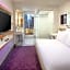 YOTEL New York Times Square