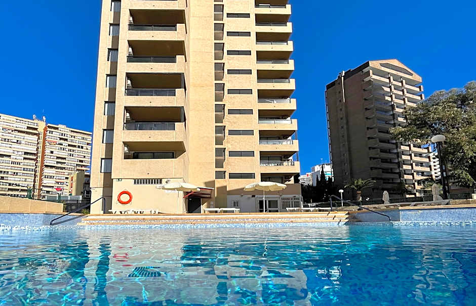 Dynastic Rooms Apartments