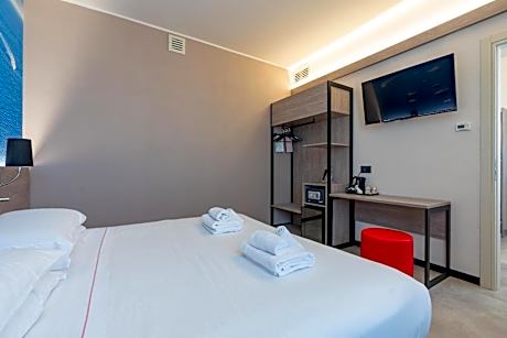 Superior King Room with Bunk Beds