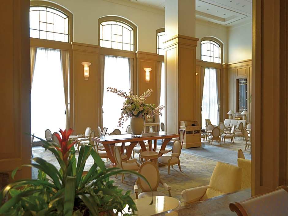 Okura Akademia Park Hotel