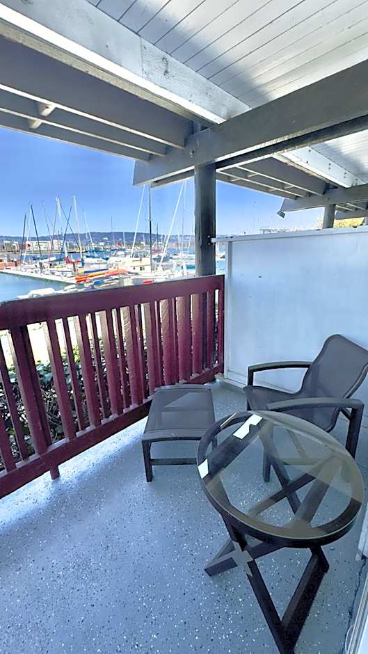 Marina Village Inn