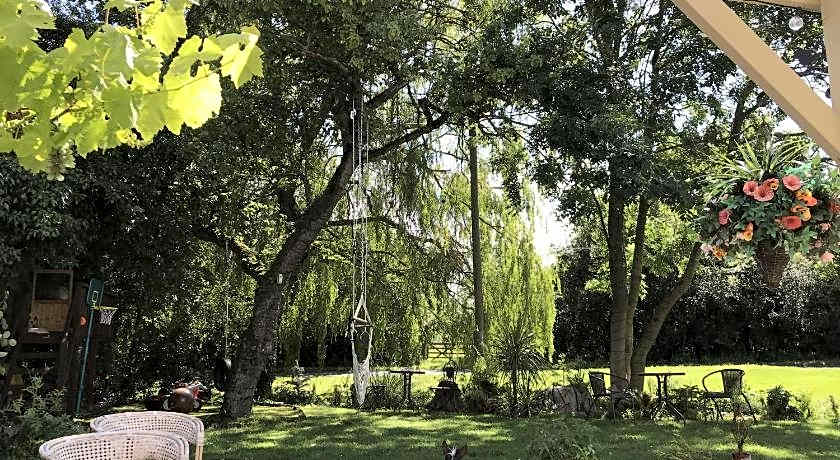 Old Thatch Bambers Green