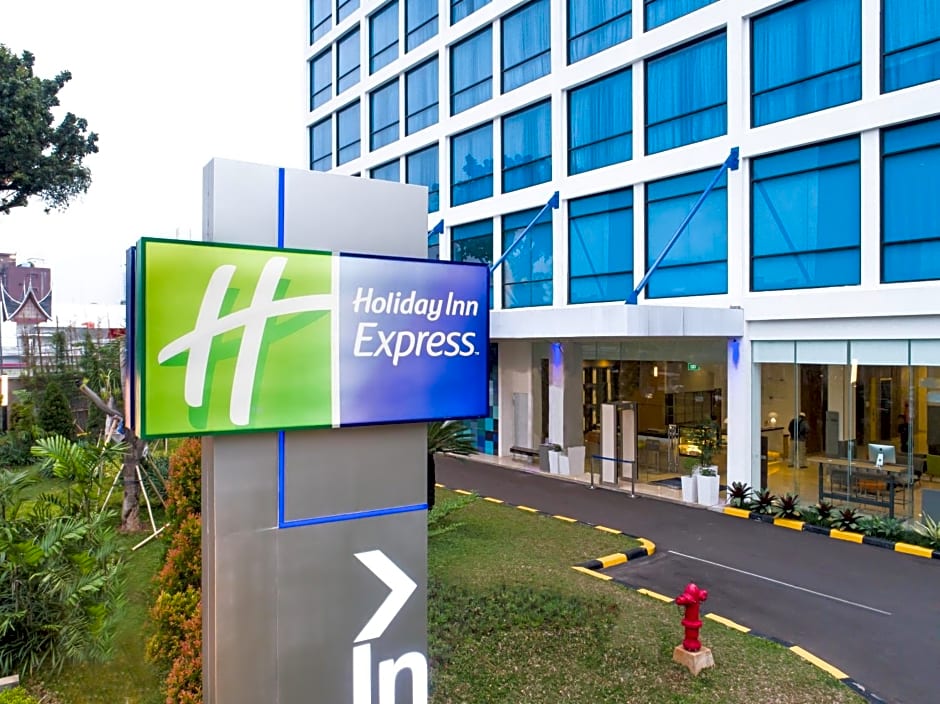 Holiday Inn Express Jakarta Matraman