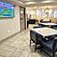 La Quinta Inn & Suites by Wyndham Deerfield Beach I-95