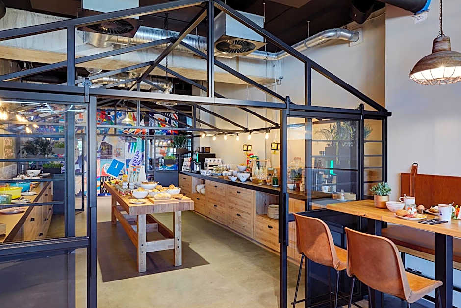 me and all hotel Kiel, by Hyatt