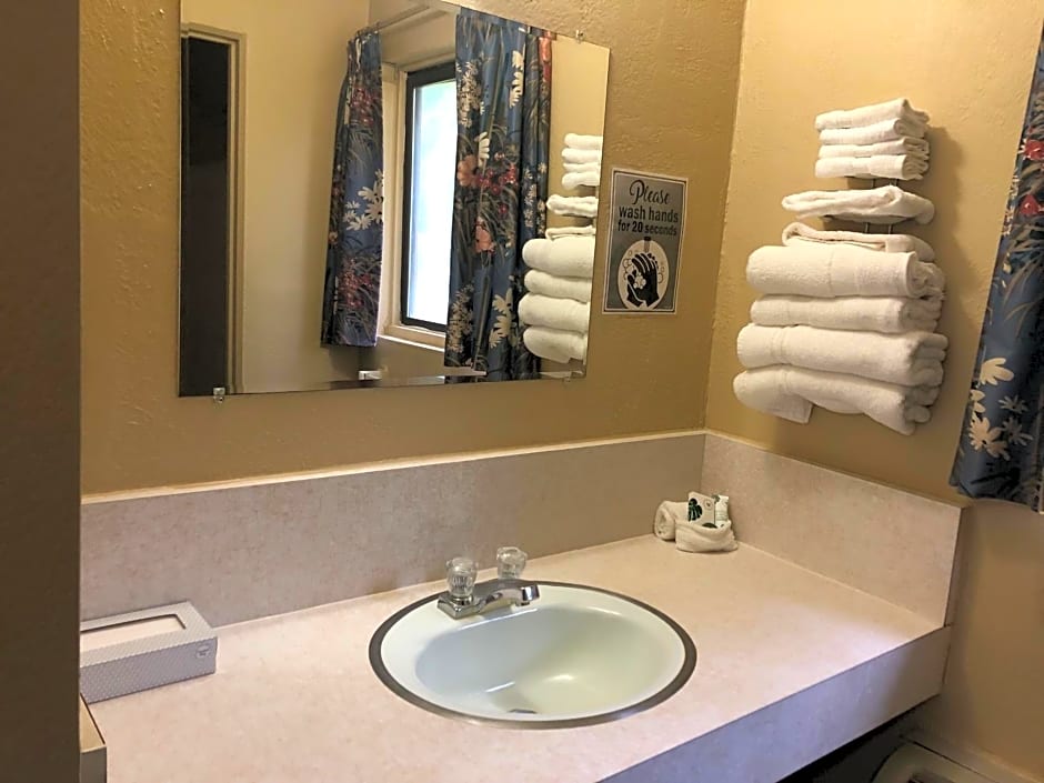 Laurel Park Inn