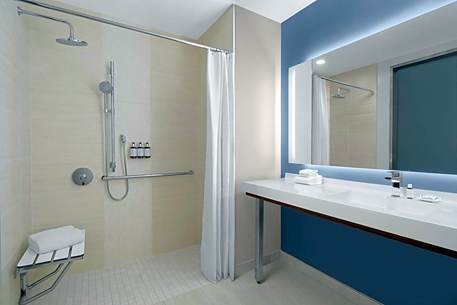 AC Hotel By Marriott Maui Wailea