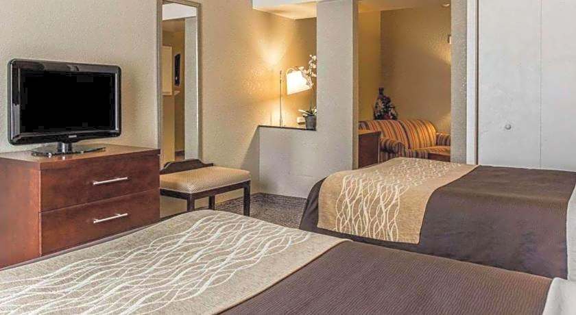 Comfort Inn & Suites