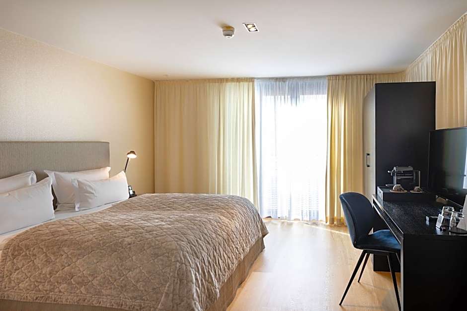 La Mansion Vi Vadi Hotel