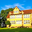 Ostsee-Rittergut-Rügen mit BinzHotel & OrdensKapelle & RomantikGut