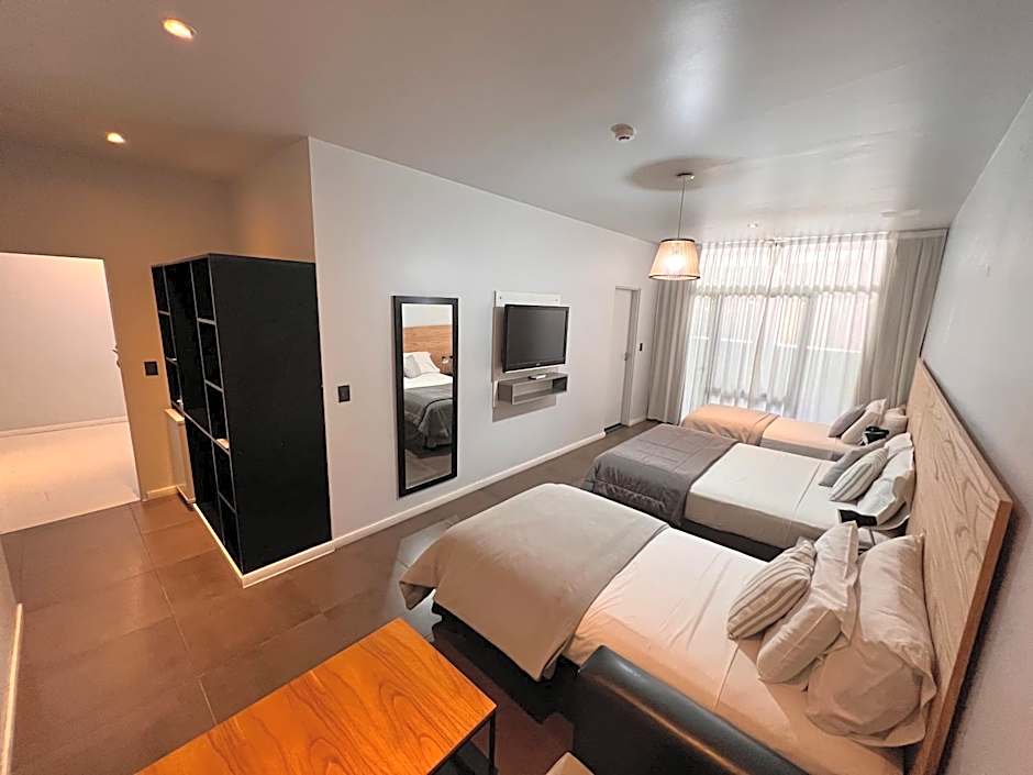 5411 Soho Hotel