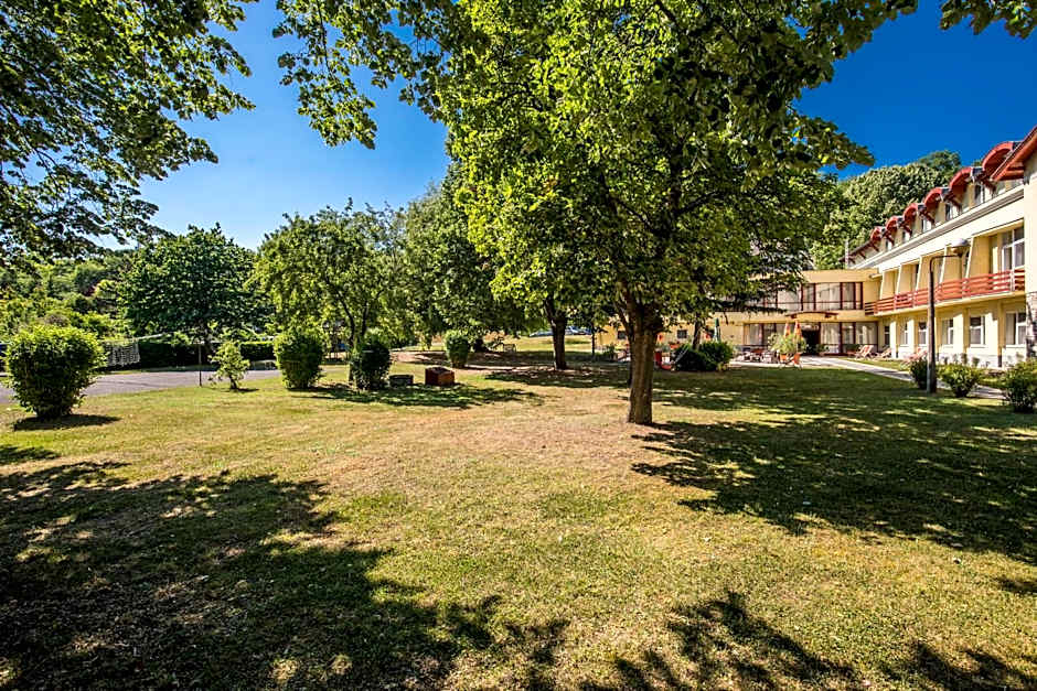 Hello Balcsi Apartmanház