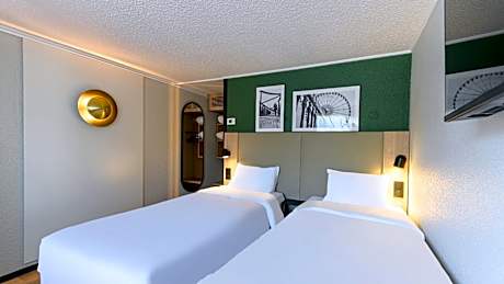 Standard Room - 2 Single Beds