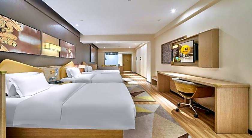IU Hotel Baoding Yuhua East Road Passenger Center