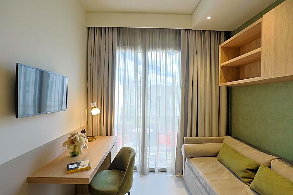 10 Catalani Rooms