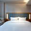 Ji Hotel Ningbo Yinzhou Wanda