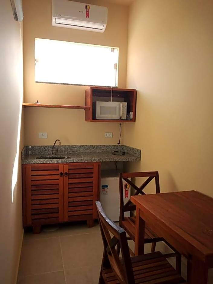 Kitnetes & Aptos Praia do Capricórnio