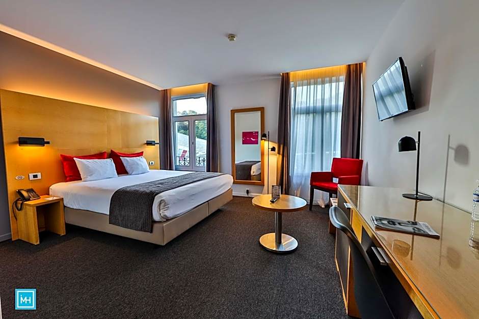 Hotel Husa De La Couronne