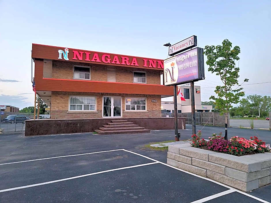 Photo 1 of 50 of Niagara Inn