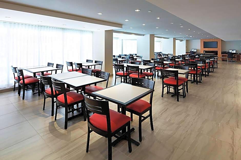 Residence Inn by Marriott Montreal Downtown