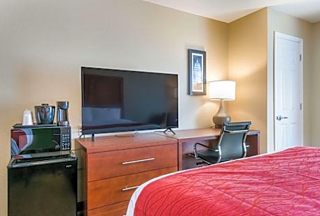 Efficiency King Room - Accessible/Non-Smoking