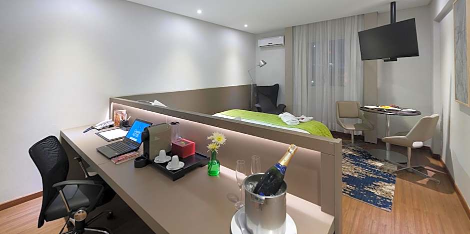 Comfort Suites Flamboyant