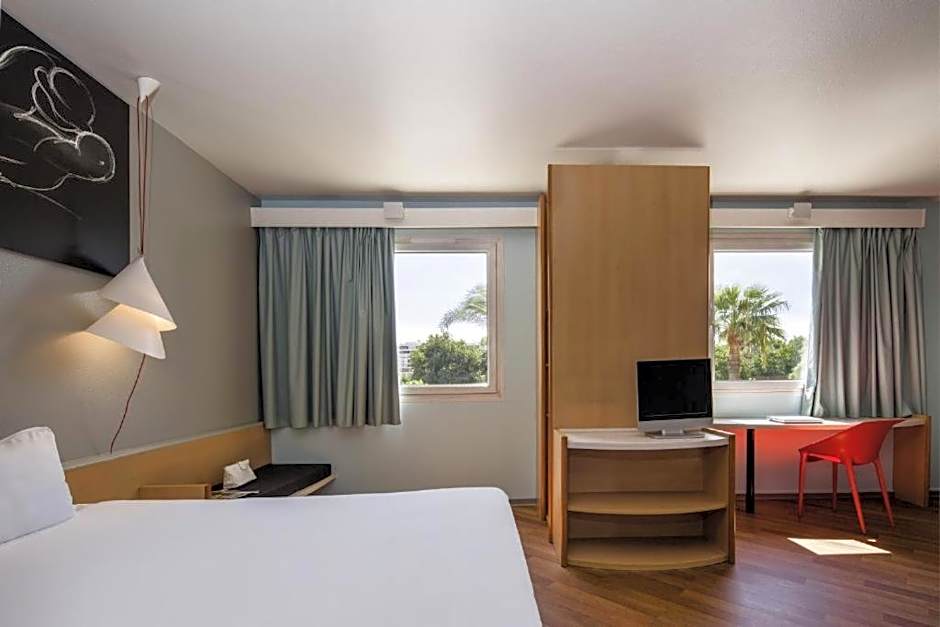 Ibis Sevilla