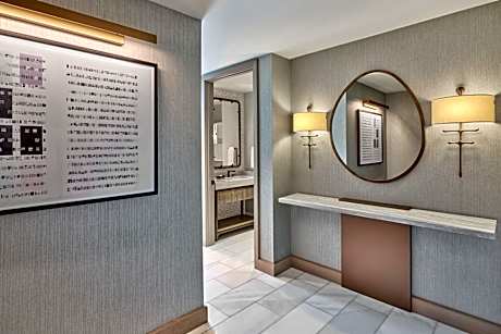 Deluxe Queen Room with Two Queen Beds - Hearing Accessible