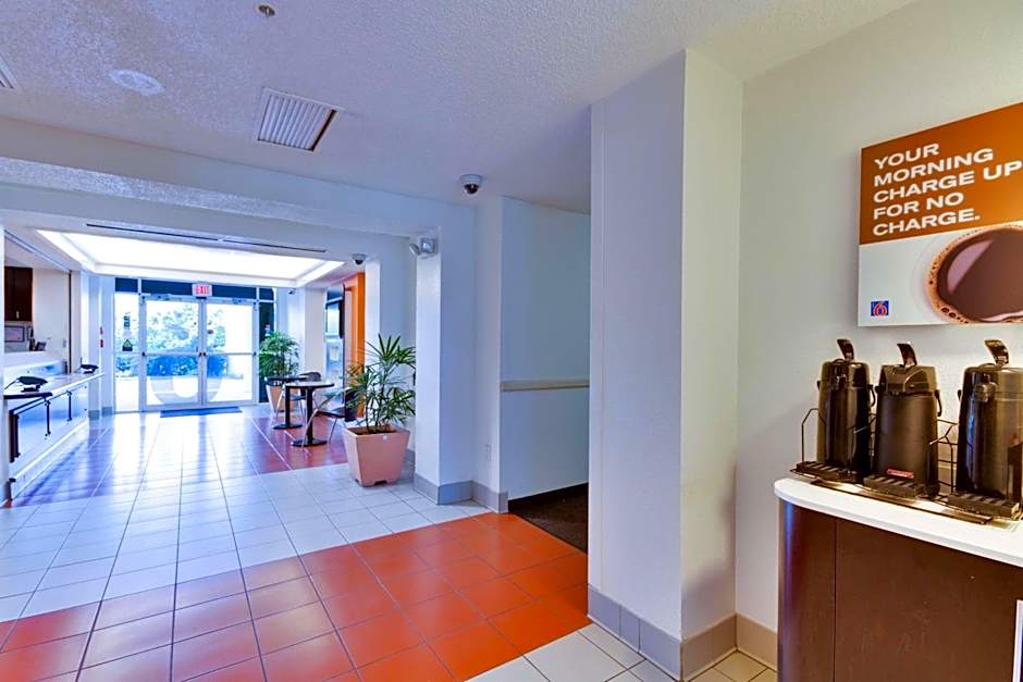 Motel 6 Dallas - Lewisville