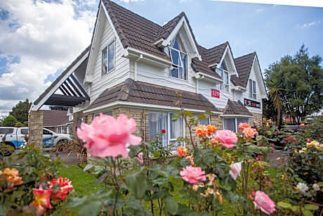 Rose Court Motel