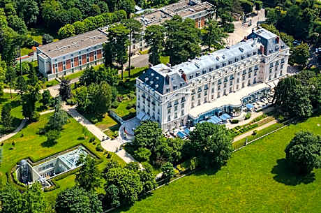 Palace 5 Star - Deluxe Twin Room with Garden View