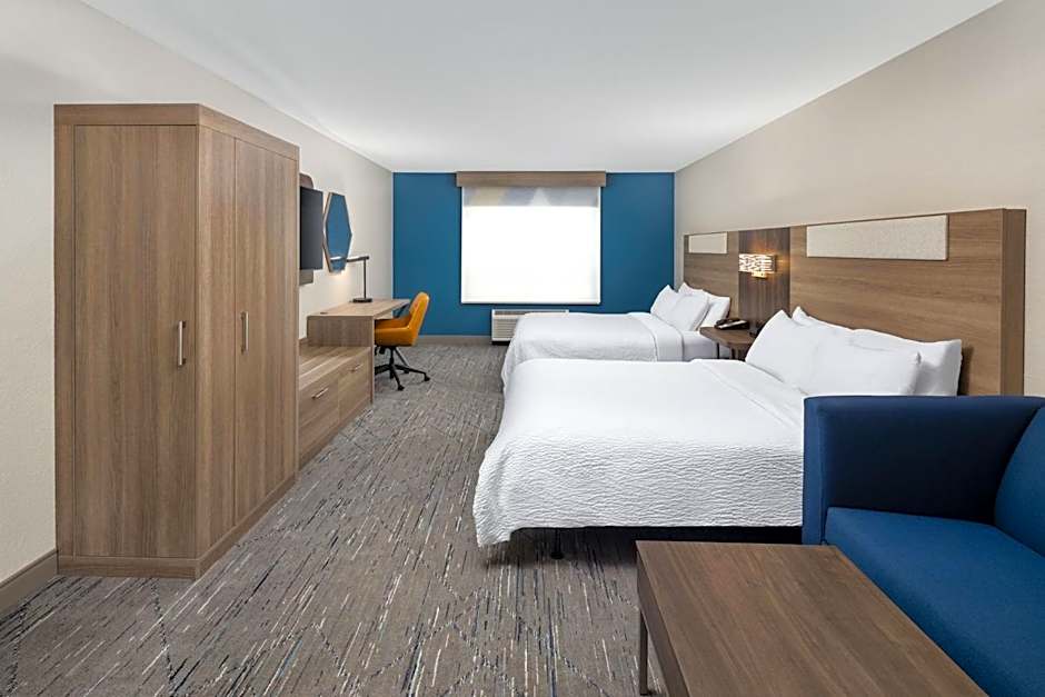 Holiday Inn Express & Suites - Green Bay East By IHG