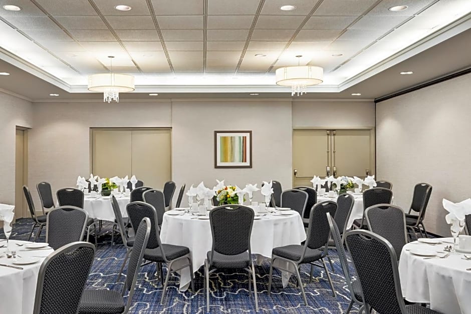 Holiday Inn Express Vancouver-Metrotown (Burnaby) By IHG