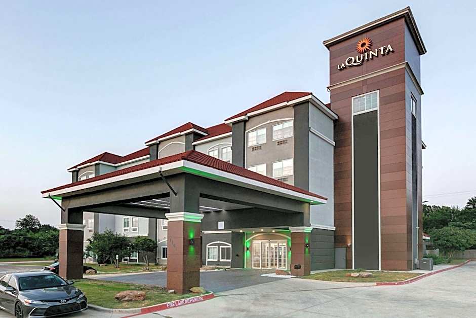 La Quinta Inn & Suites by Wyndham Decatur