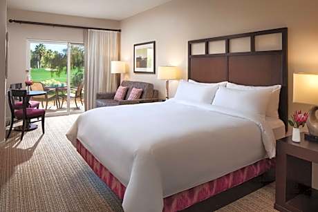 King Room with Sofa Bed