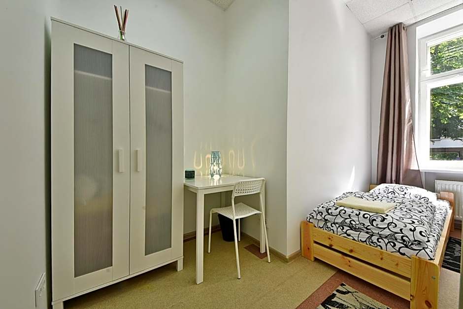 Laisves Avenue Hostel "Easy Kaunas"