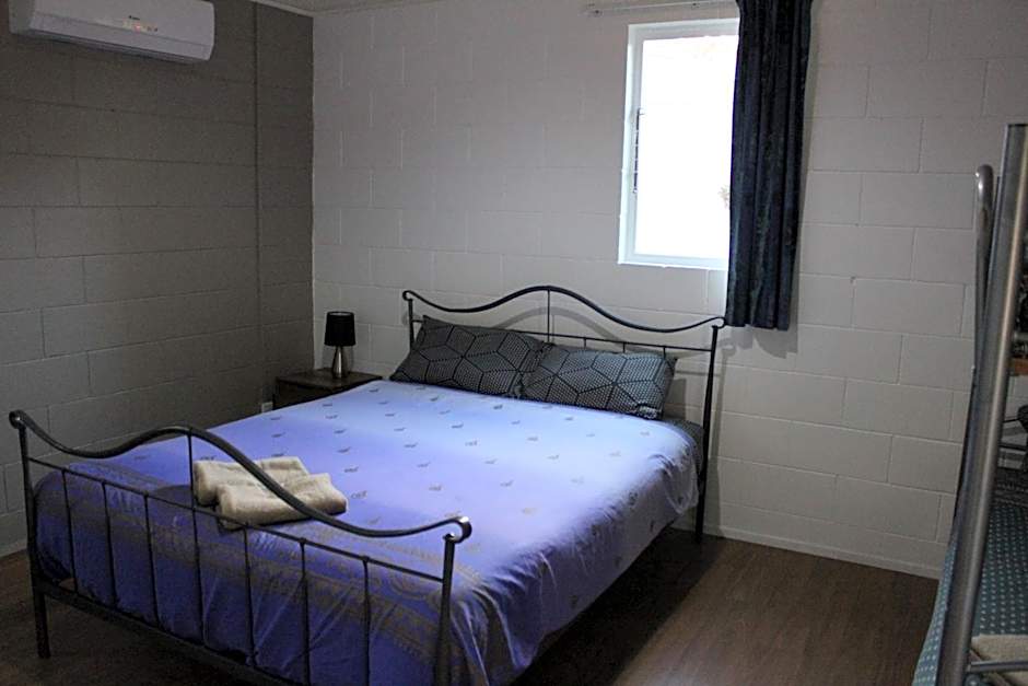 Riverside Haven Lodge & Holiday Park