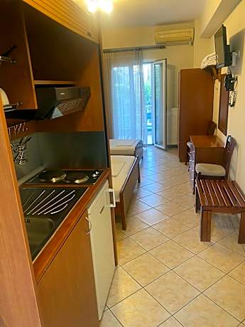 Triple Room (3 Adults)