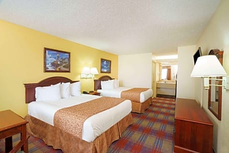 2 Queen Beds Non-Smoking