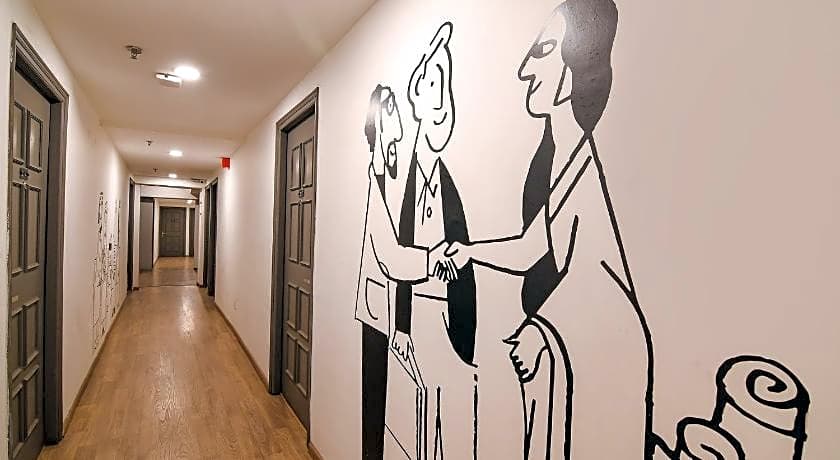 Collection O Sayeeda International