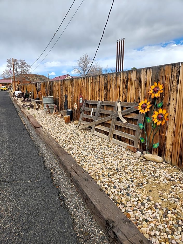 Cowboy Country Inn