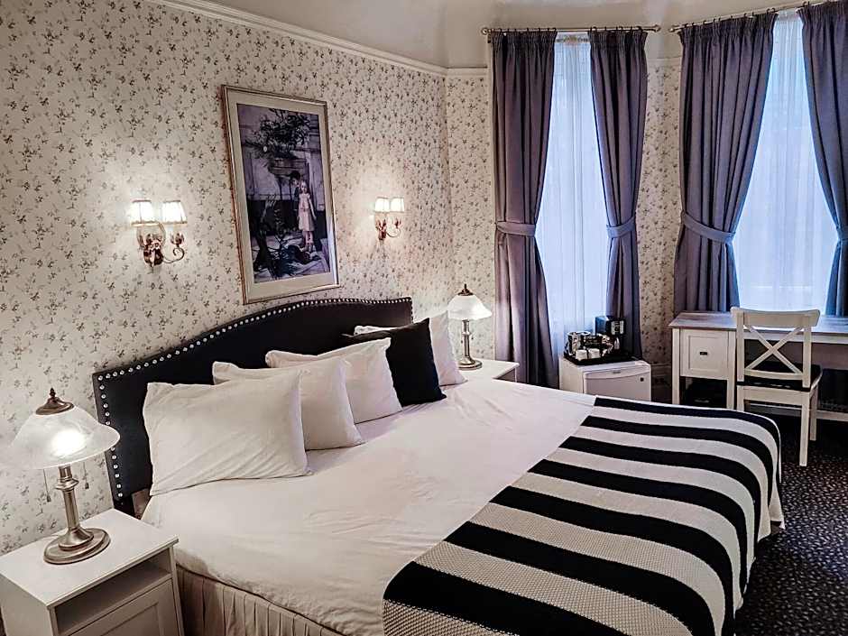 Le Chateau de Pierre - Par Aneyro