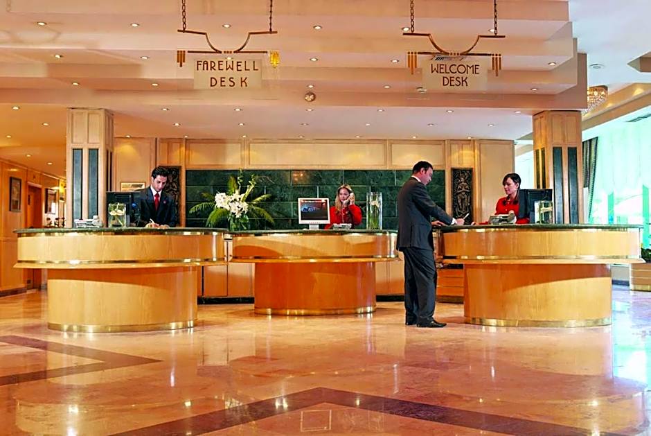 Cairo Pyramids Hotel