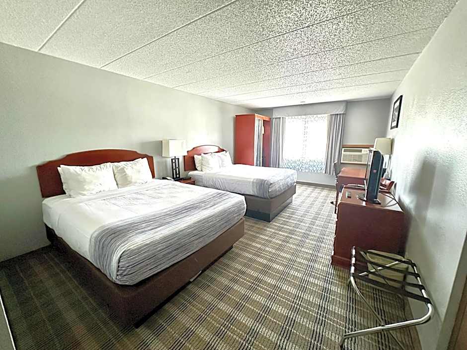 AmericInn & Suites by Wyndham Baraboo Event Center