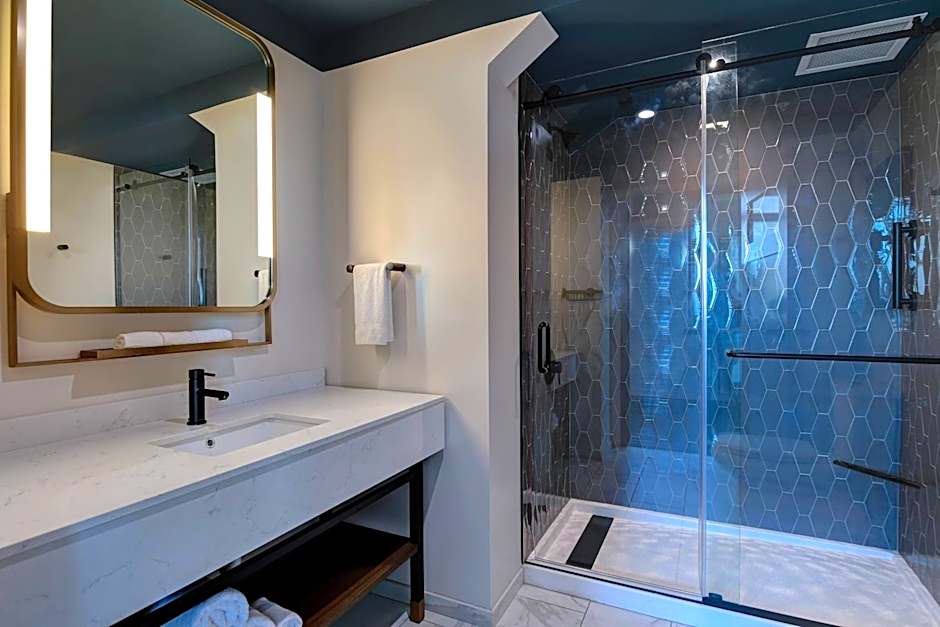 Courtyard by Marriott Cincinnati Downtown