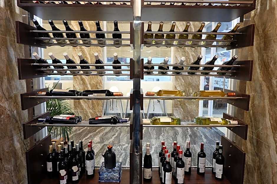 Vega Prime Hotel & Convention