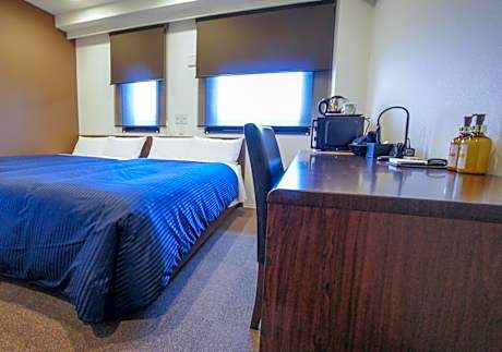 Twin Room - Non-Smoking