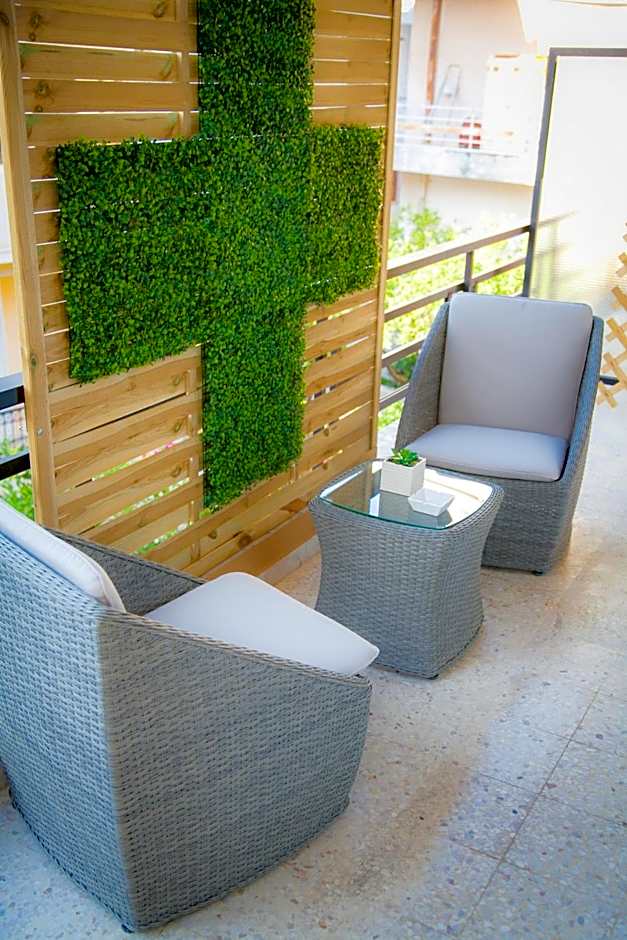 Rhodes Backpackers Boutique Hostel and Apartments