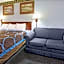 Super 8 by Wyndham Suwanee