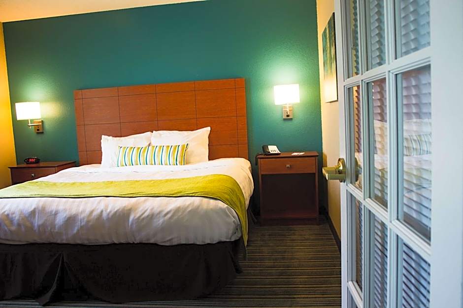 Best Western Plus Menomonie Inn & Suites